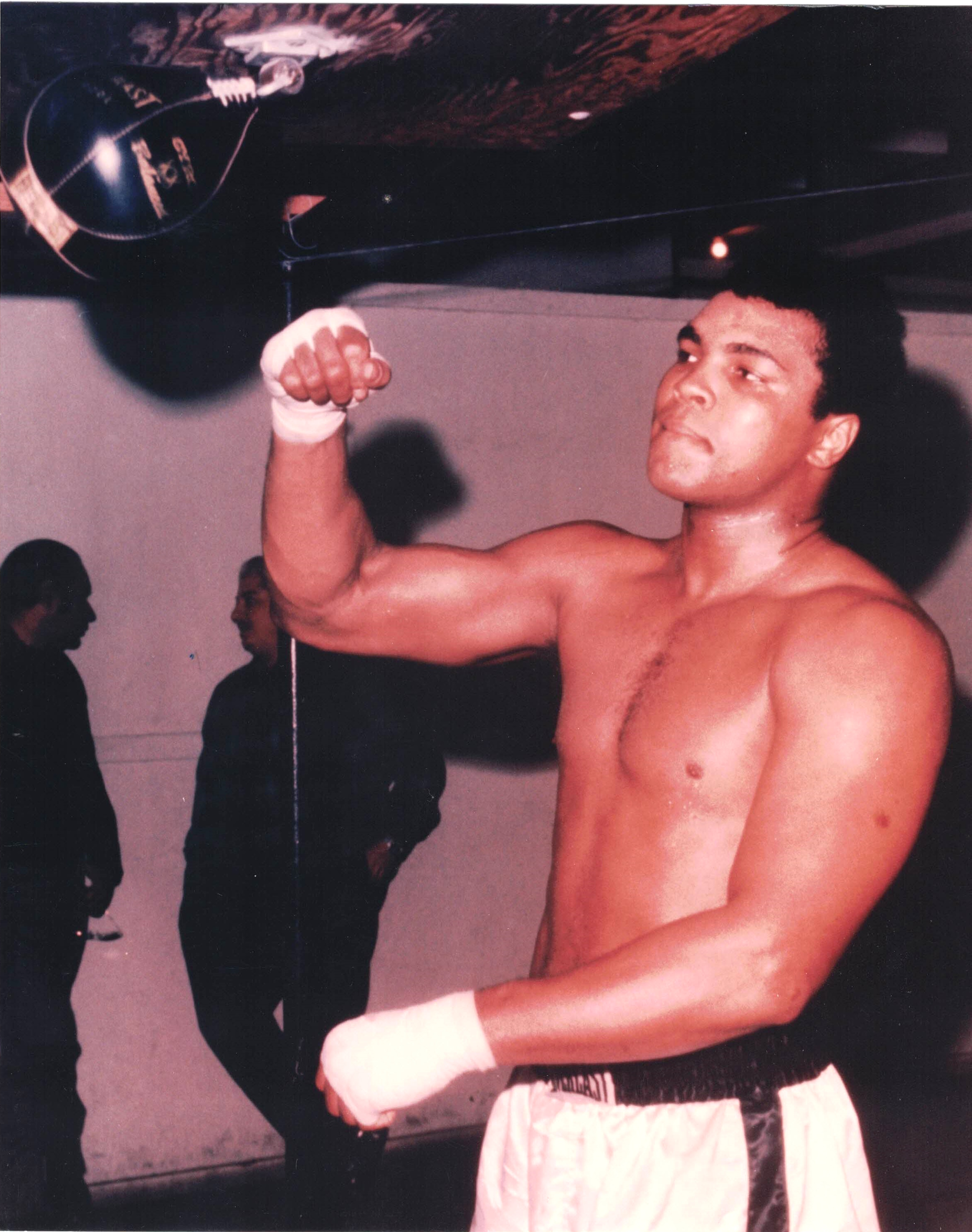 Muhammad Ali - Float like a butterfly, sting like a bee