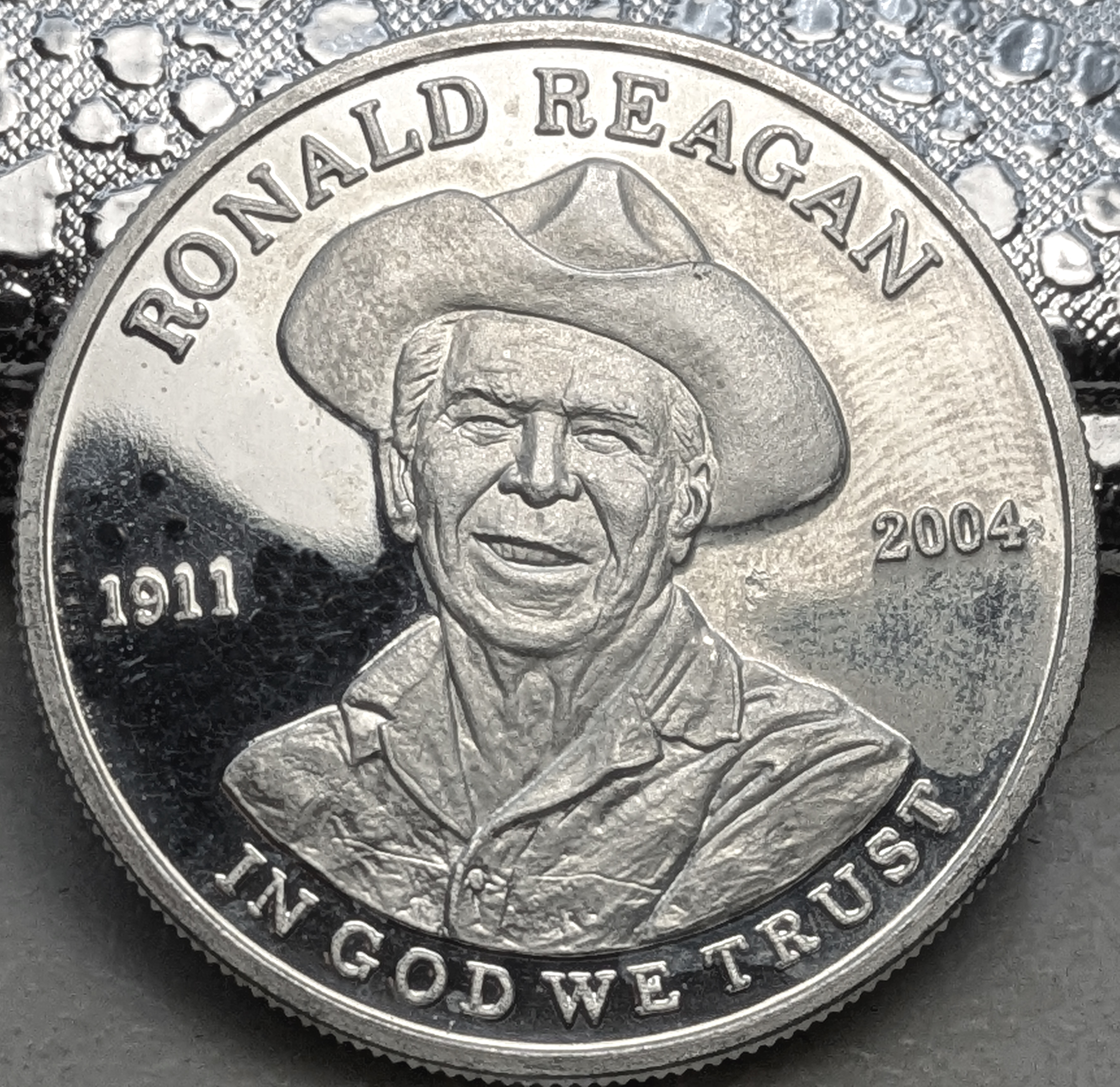 Ronald Reagan 1-ounce  silver round
